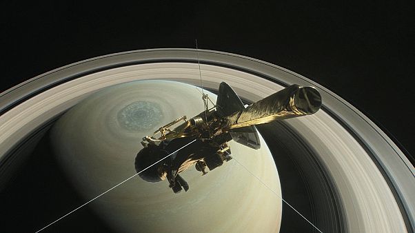 Verso l'addio a Cassini, la sonda che ci ha svelato Saturno Verso l'addio a Cassini, la sonda che ci ha svelato Saturno