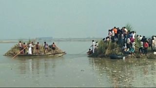 Tragedia en aguas del Yamuna, en el norte de la India