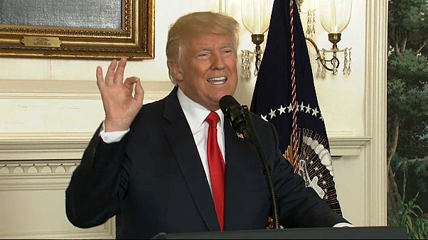 Trump condena el "supremacismo blanco" Trump condena el "supremacismo blanco"