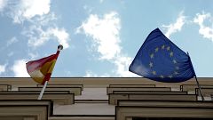 Spanish constitution should be 'starting point' for any debate about Catalonia, says Timmermans