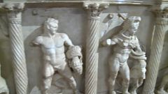 Schweiz gibt gestohlenen "Sarkophag des Herakles" an Türkei zurück