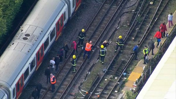 Londres eleva al nivel máximo la alerta antiterrorista tras el atentado en el metro Londres eleva al nivel máximo la alerta antiterrorista tras el atentado en el metro
