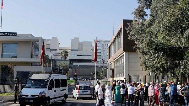 فتاة مغربية اتهمت والدها باغتصابها لكن الحمض النووي كشف عكس ذلك!!! فتاة مغربية اتهمت والدها باغتصابها لكن الحمض النووي كشف عكس ذلك!!!