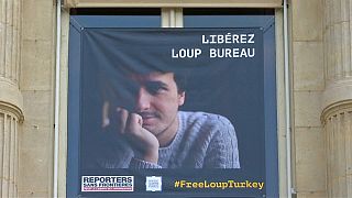 تركيا تفرج عن الصحافي الفرنسي بعد اعتقال 51 يوما