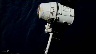 Le cargo spatial SpaceX Dragon attendu sur Terre