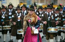 El desfile de la Oktoberfest recorre Múnich