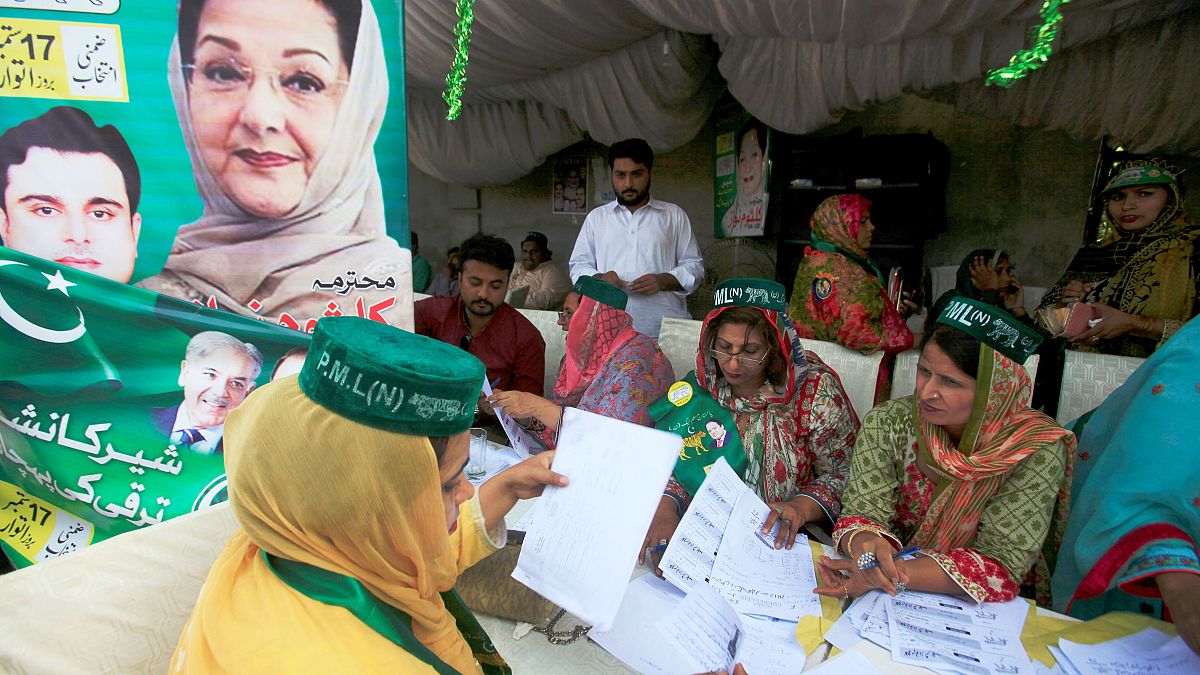 Stimmungstest: Pakistan wählt Sharif-Ersatz