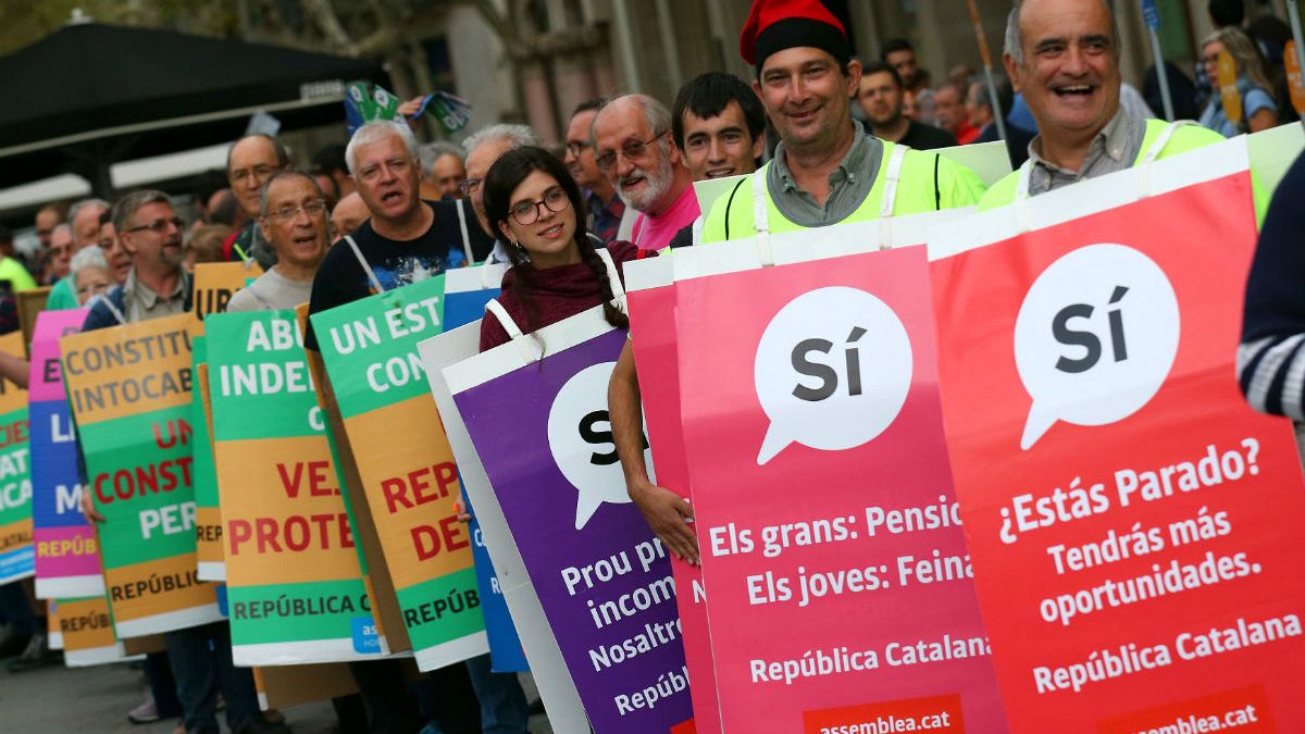 Referendo na Catalunha: Guarda Civil espanhola apreende panfletos e boletins de voto