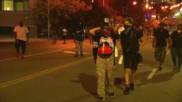 Polizistenfreispruch in St. Louis: 3. Tag der Proteste und Unruhen Polizistenfreispruch in St. Louis: 3. Tag der Proteste und Unruhen