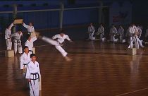 Corea del Nord: la sfarzosa cerimonia d'apertura dei Mondiali di Taekwondo