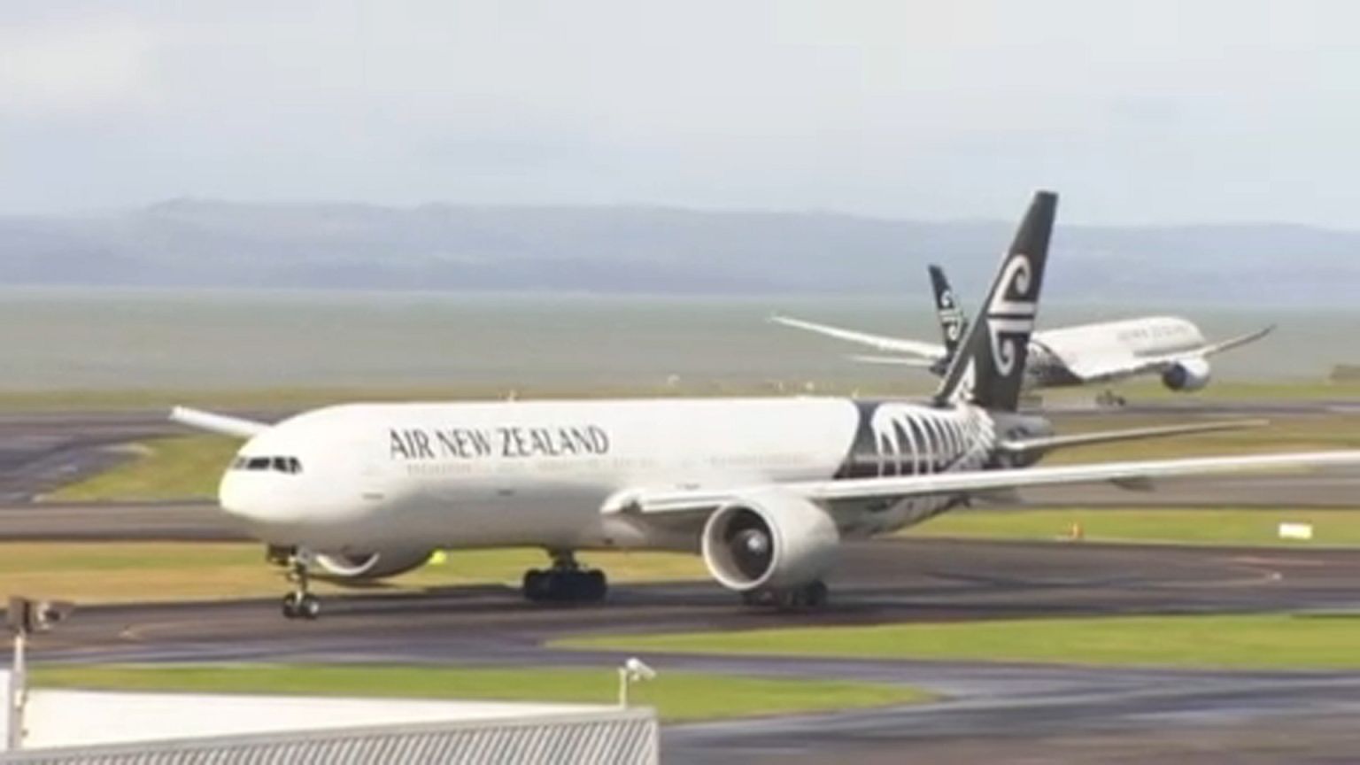 Auckland: Leck führt zu Flugausfällen