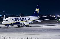 Ryanair: Feltesszük a kezünket, bocsánat, akinek jár fizetünk