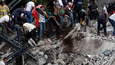 Meksika: En az 220 ölü arama kurtarma çalışmaları sürüyor