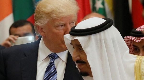 ترامب حذر السعودية والامارات من شن عملية عسكرية ضد قطر ترامب حذر السعودية والامارات من شن عملية عسكرية ضد قطر