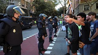Catalani in strada contro la mano dura di Madrid
