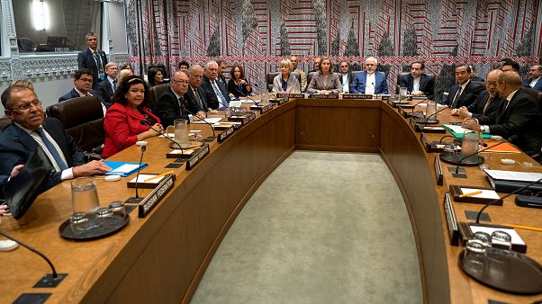 ΟΗΕ: Συνάντηση Τίλερσον - Ζαρίφ για το πυρηνικό πρόγραμμα του Ιράν ΟΗΕ: Συνάντηση Τίλερσον - Ζαρίφ για το πυρηνικό πρόγραμμα του Ιράν