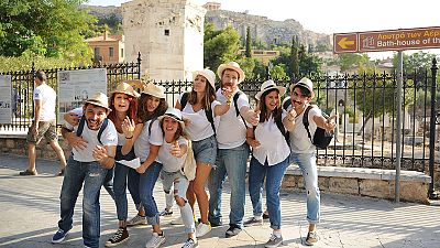 Atina tarihi mekanlarına tiyatroyla turist çekiyor