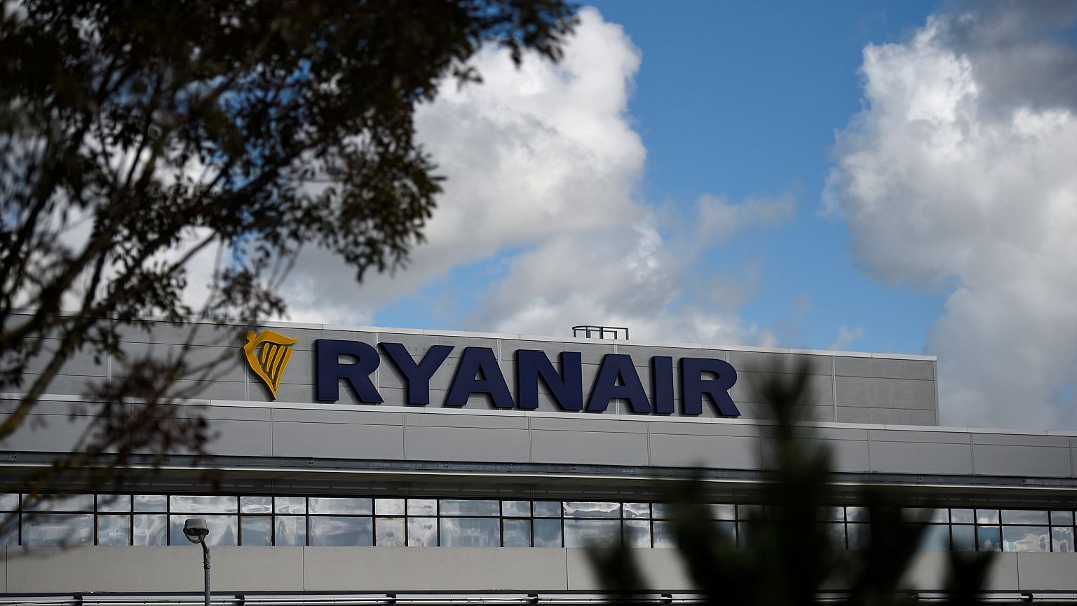 Inchiesta su Ryanair in Italia, possibili nuove cancellazioni