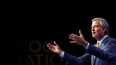 Image: New York Mayor Bill De Blasio speaks at the Netroots Nation annual c