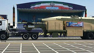 ایران از موشک جدید خرمشهر با برد ۲۰۰۰ کیلومتر رونمایی کرد