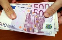 Doppia valuta in Italia: primo passo per l'abbandono dell'euro o per il suo rilancio?