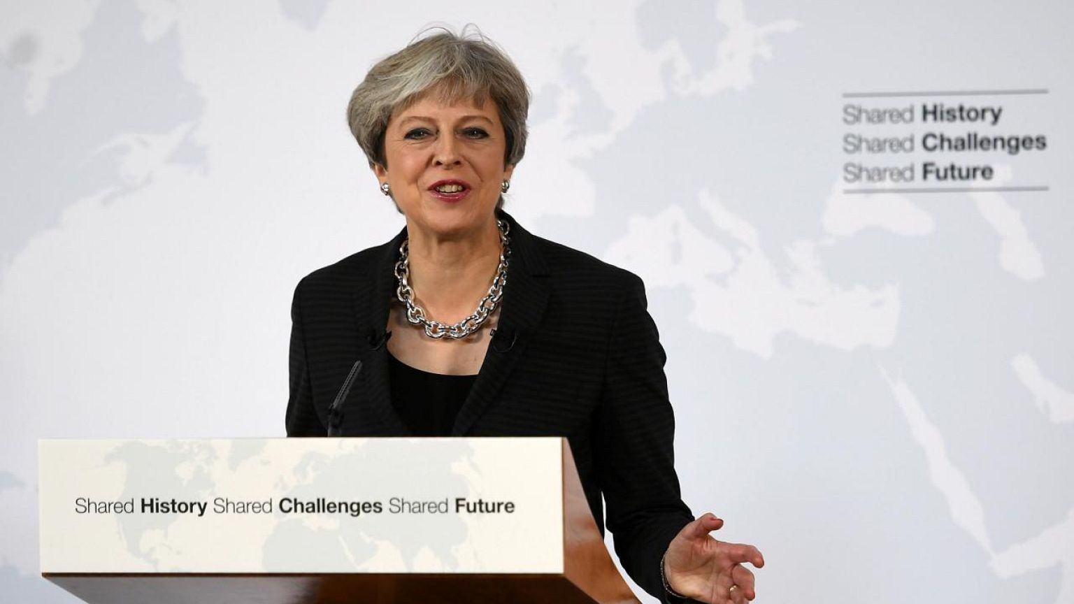 Brexit: Theresa May optimista
