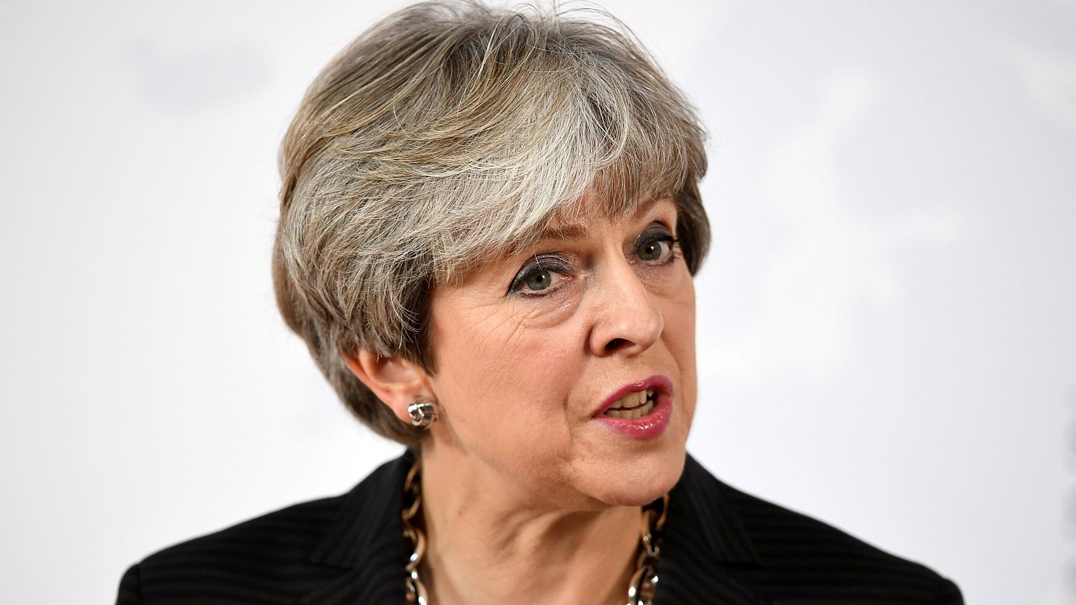 May agli italiani in UK: "Siete preziosi, restate"