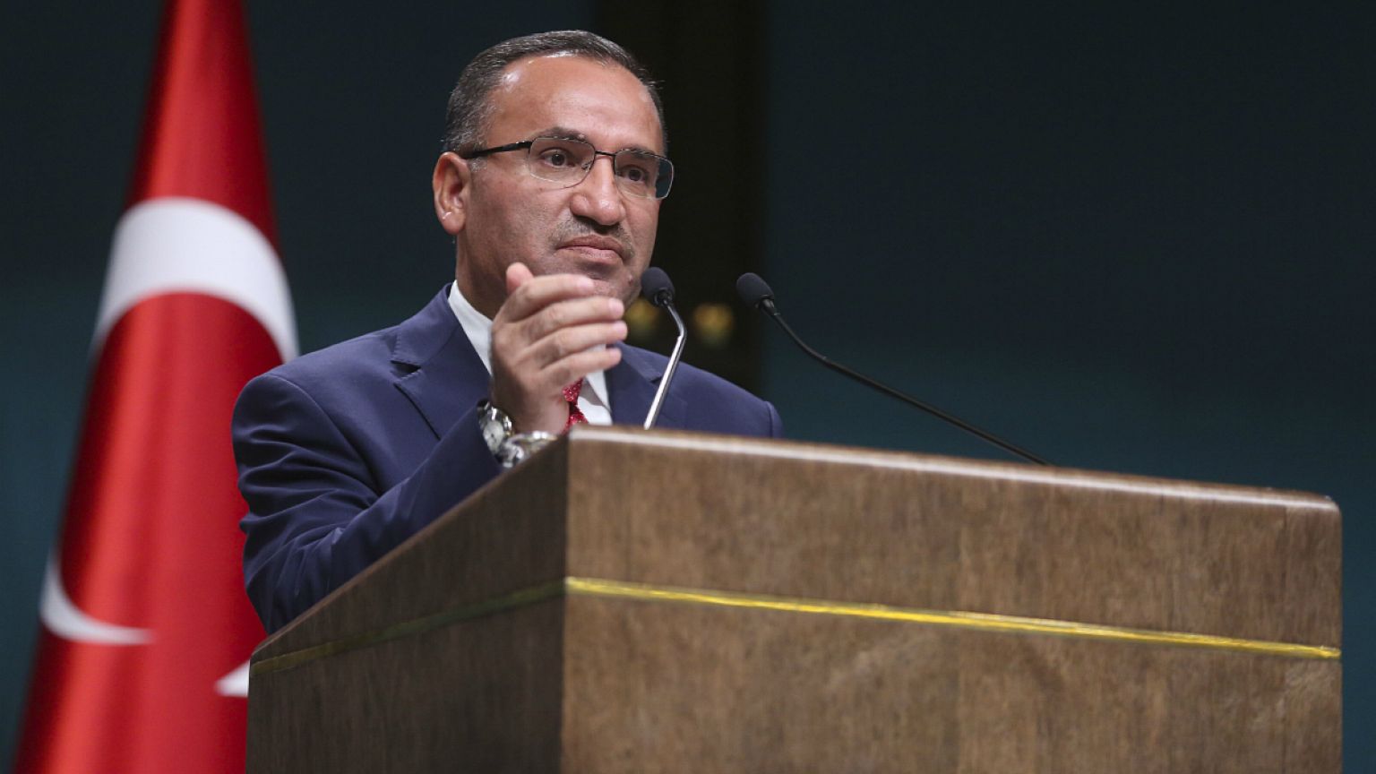 Bozdağ: Referandum Türkiye'nin milli güvenliğine doğrudan tehdit