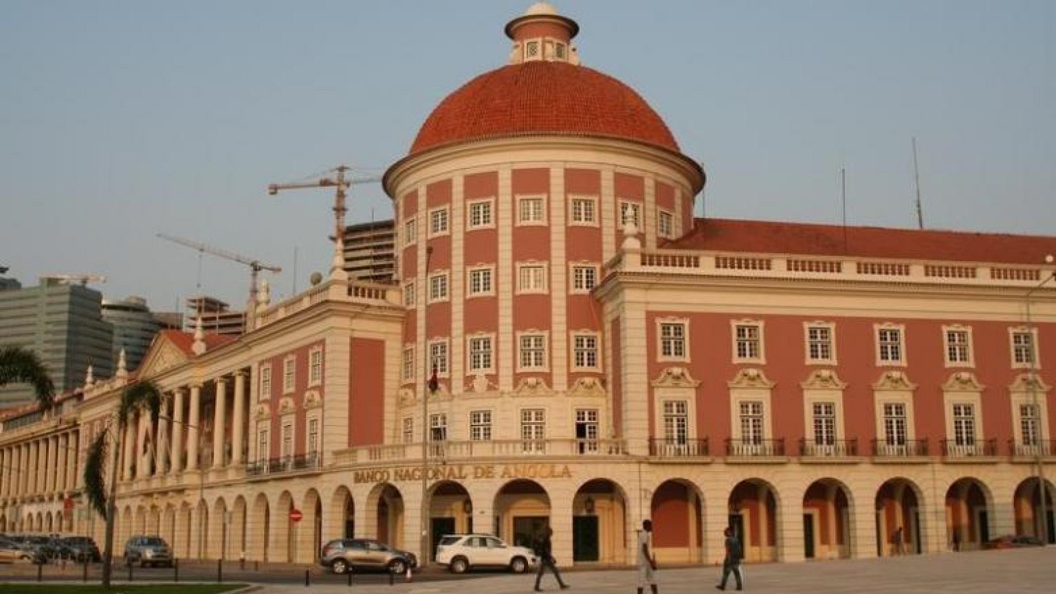 Para o Economist, Fundo Soberano é positivo, mas benefício para Luanda não é claro