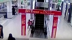 شاهد: لولا تدخل الرجل السعودي لكان الطفل المصري قد مات