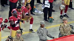 “Nehmt den Hurensohn vom Platz”: #TakeAKnee-Protest gegen Trump und Rassismus