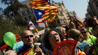 تواصل التعبئة في كتالونيا قبل اسبوع عن استفتاء الانفصال