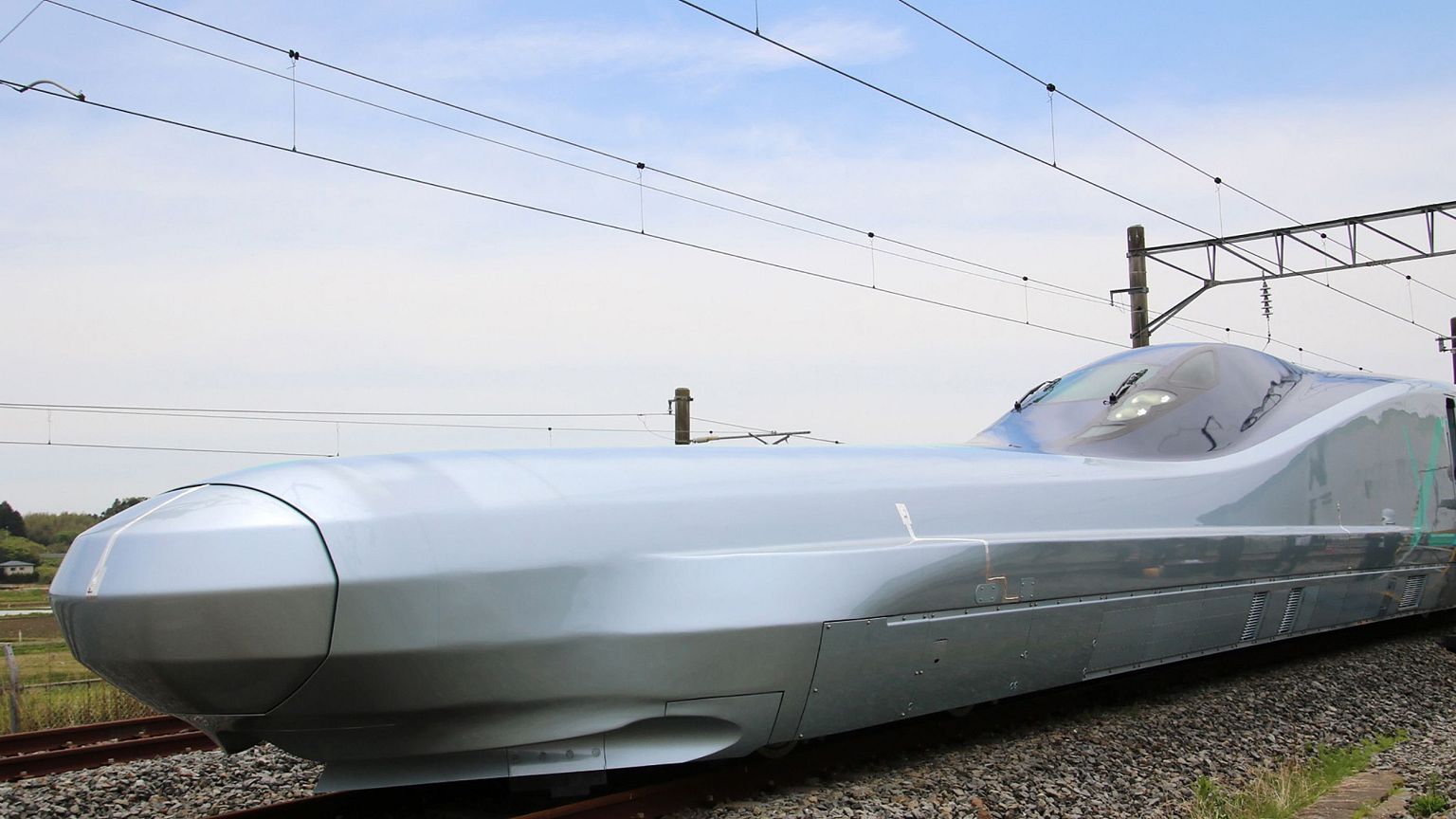 Image: A prototype of Japan's next-generation Shinkansen bullet train, set 