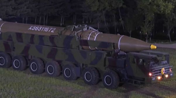 Coreia do Norte reforça defesas na costa leste Coreia do Norte reforça defesas na costa leste