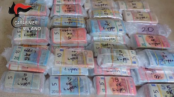 Verstrickungen mit der Mafia: 27 Festnahmen in Italien Verstrickungen mit der Mafia: 27 Festnahmen in Italien