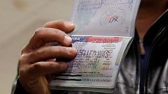 دیوان عالی آمریکا بررسی دستور مهاجرتی پیشین ترامپ را به تعویق انداخت