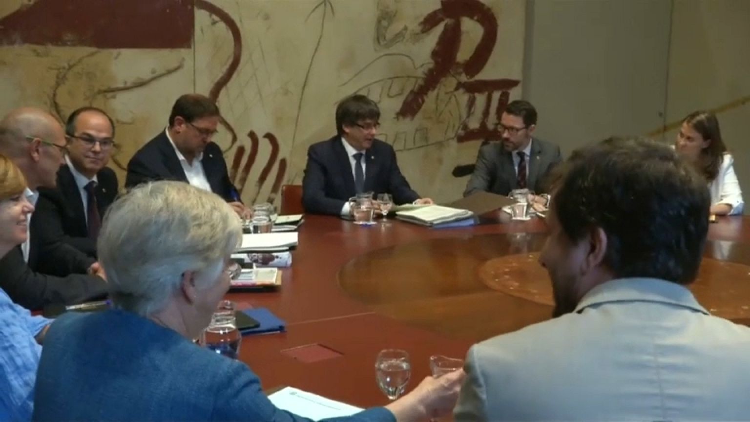 El Gobierno catalán plantea una batalla jurídica contra la Fiscalía