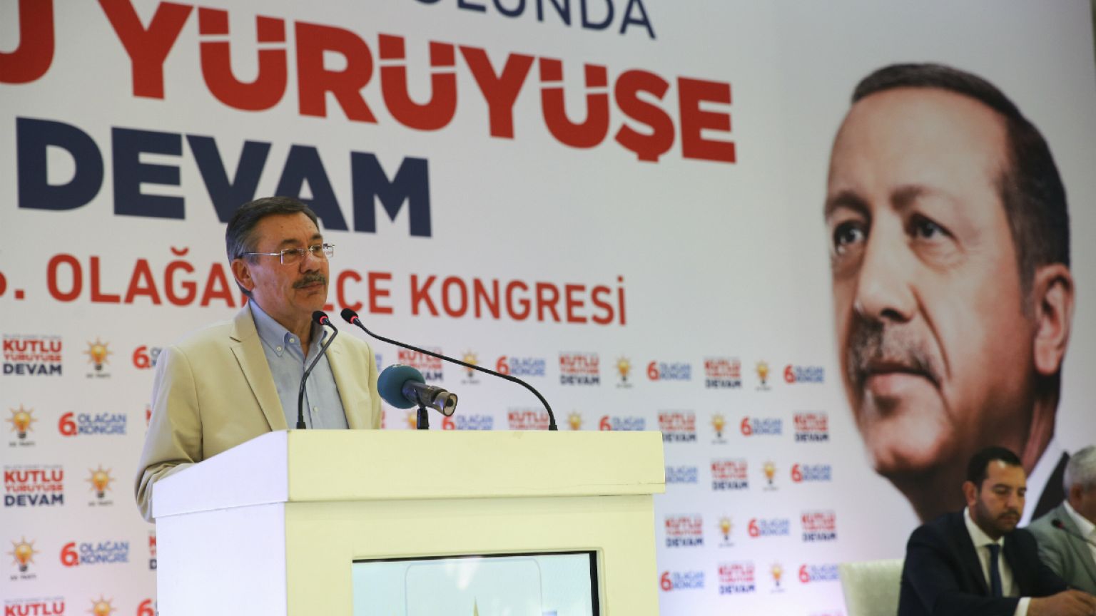 Melih Gökçek'in 'istifaya yakın olduğu' iddiası