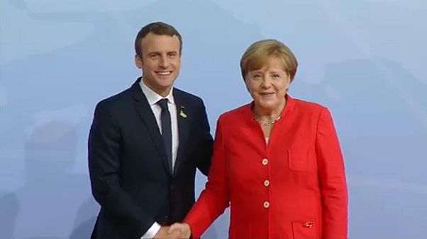 Ue: Macron rilancia il motore franco-tedesco Ue: Macron rilancia il motore franco-tedesco