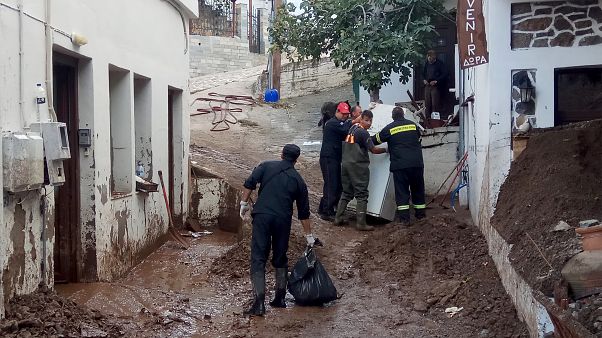 Grecia: stato di emergenza nell'isola di Samotracia dopo le inondazioni Grecia: stato di emergenza nell'isola di Samotracia dopo le inondazioni