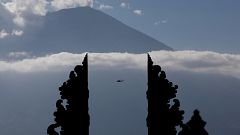 Vulkan Agung auf Bali: Rote Warnstufe zu früh ausgerufen?