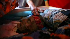 Indonesia, dove i morti vengono a casa