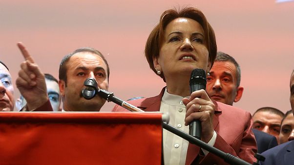 Akşener: Güneydoğu'yu şehir şehir dolaşacağım Akşener: Güneydoğu'yu şehir şehir dolaşacağım