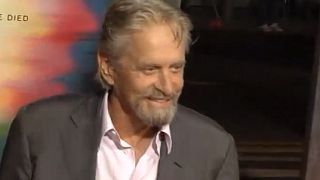 Micheal Douglas ritorna produttore con 'Flatiners'