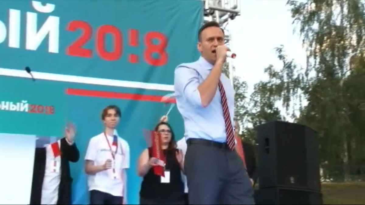 В подъезде своего дома задержан Навальный
