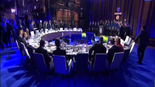 Макрон и Меркель захватили цифровой саммит ЕС Макрон и Меркель захватили цифровой саммит ЕС