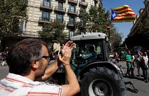 مزارعو كاتالونيا يتظاهرون لصالح حق استفتاء الاستقلال