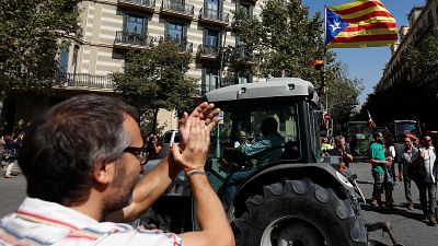 مزارعو كاتالونيا يتظاهرون لصالح حق استفتاء الاستقلال