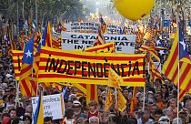 اسبانيا تضيق الخناق على حكومة كاتالونيا عشية استفتاء على استقلال الاقليم