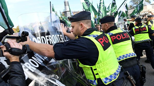 Svezia: scontri alla marcia dei neonazisti Svezia: scontri alla marcia dei neonazisti